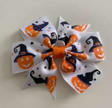 Load image into Gallery viewer, Halloween hair clip bow
