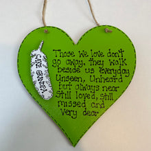 Load image into Gallery viewer, Personalised Remembrance Heart Plaque with Feather
