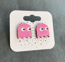 Load image into Gallery viewer, Pac-Man retro gaming earrings
